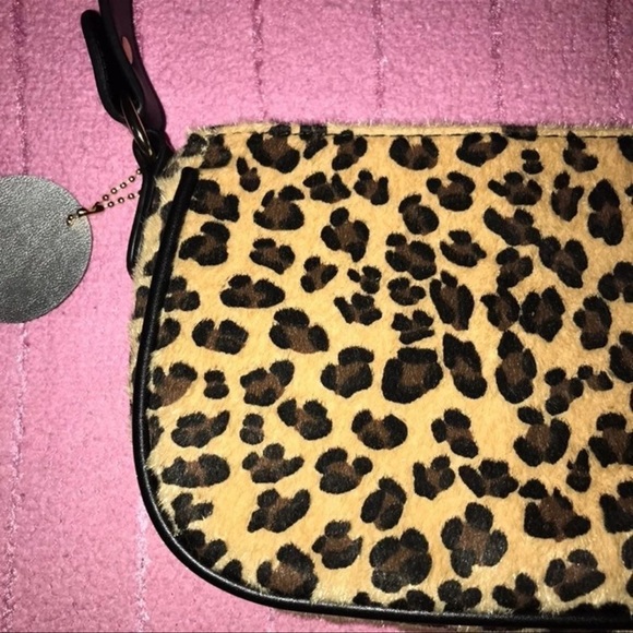 Baguette Bag 
Cheetah / leopard print - Picture 3 of 4